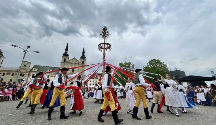 Víkendové tipy: V Lukách a Jihlavě oslaví první máj, k návštěvě zvou i hasiči