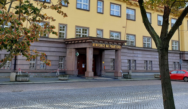 Praha 1 předá audit Nemocnice Na Františku právníkům, chce posouzení