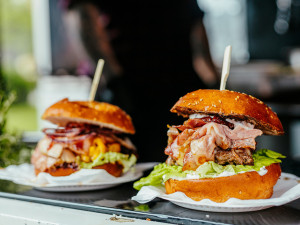 Citypark Jihlava zve na veterány i Burger Street Festival