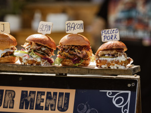 Citypark Jihlava zve na veterány i Burger Street Festival