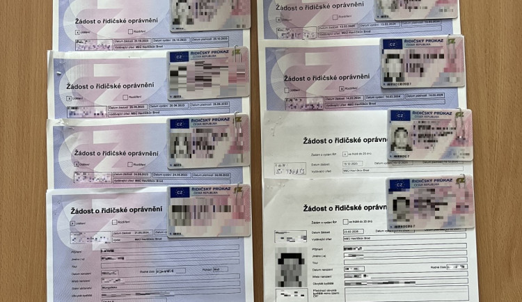 Operace Ulánbátar: Osm Mongolců na Vysočině podvádělo s falešnými dokumenty