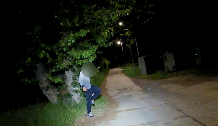 Vloupání do čerpací stanice na Karvinsku velmi rychle vyřešil policejní pes