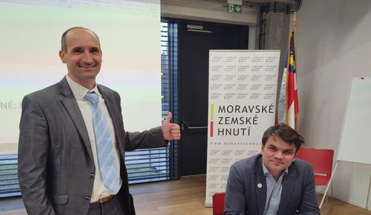 Trčala končí v čele Moravského zemského hnutí. Odmítl vandalismus u Benešovy sochy