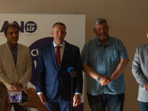 Kdo je paní Koubová, zeptal se v reakci na kritiku hnutí ANO jeho náměstek Popelka