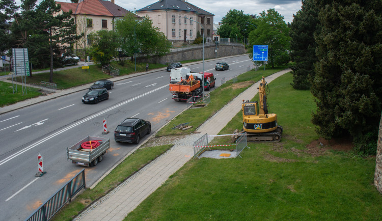 ANKETA: Velká prázdninová akce. Oprava čeká úsek od ústředního hřbitova až po Helenín