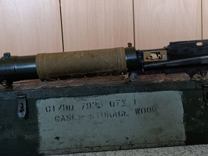 FOTO: Muž přinesl policistům historický kulomet. Byl v originálním stavu a s bednou