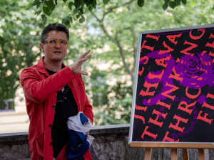 FOTO: Dokumentární Ji.hlava má vizuál 30. ročníku. Ukáže filmy, které změnily svět