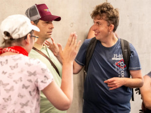 Lidé s handicapem přišli na prohlídku Horácké arény. Řešila se i její bezbariérovost