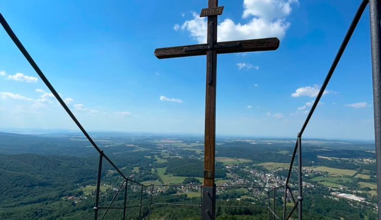 Jedna z nejkrásnějších vyhlídek v Jizerkách je opravena a bezpečnější