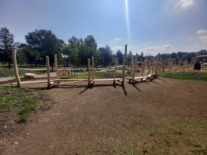 FOTO, VIDEO: Hřiště v Českém mlýně už mělo být hotové. Může být do konce prázdnin