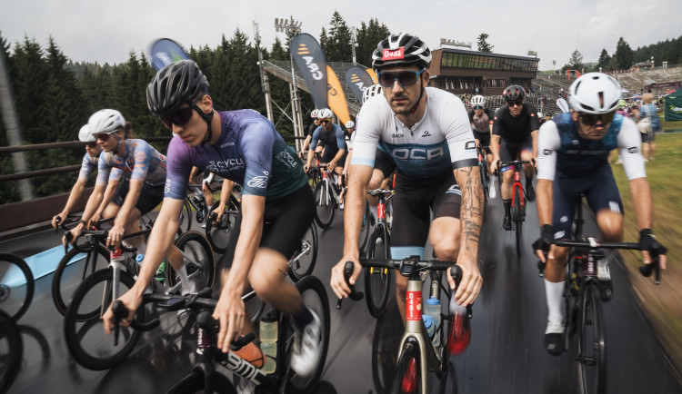 Seriál Direct Road Classics nabídl na Vysočině večerní časovku i rekord