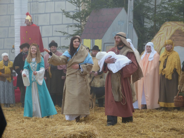 V Měříně se před zraky tří tisícovek lidí narodil Ježíšek