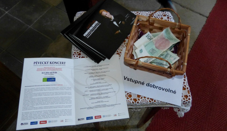 Koncert vítězů mezinárodní pěvecké soutěže Jakuba Pustiny v Dolní Cerekvi