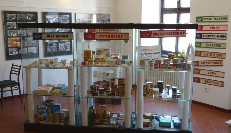 Výstava v Třešti: Mami, co jsi mi koupila?