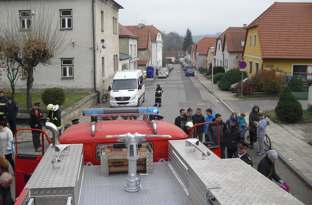 SDH Dolní Cerekev: Slavnostní předání zásahové repasované Tatry