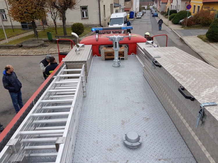 SDH Dolní Cerekev: Slavnostní předání zásahové repasované Tatry