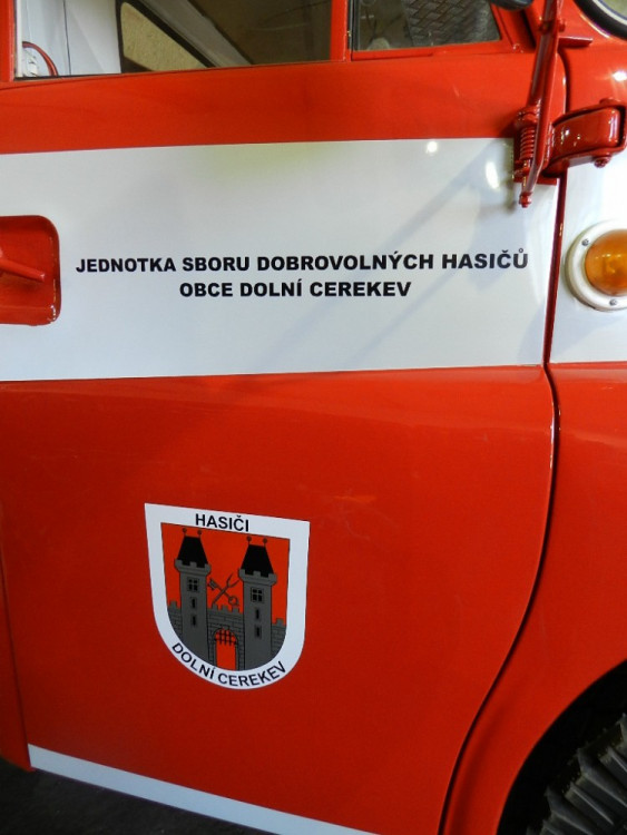 SDH Dolní Cerekev: Slavnostní předání zásahové repasované Tatry