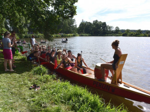 Závod dračích lodí v Telči 2017