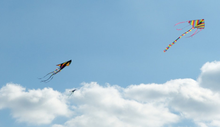 Drakiáda na letišti v Henčově