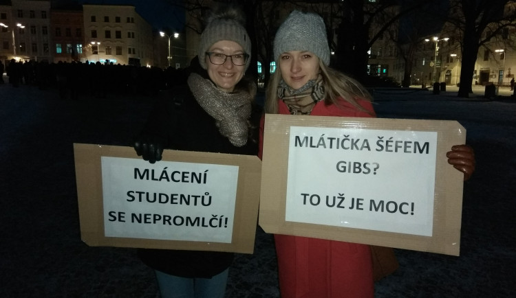 Demonstrace proti zvolení Zdeňka Ondráčka do čela komise pro GIBS
