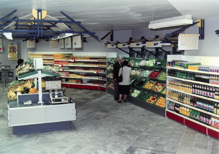 První supermarket v ČR - jihlavská Mana