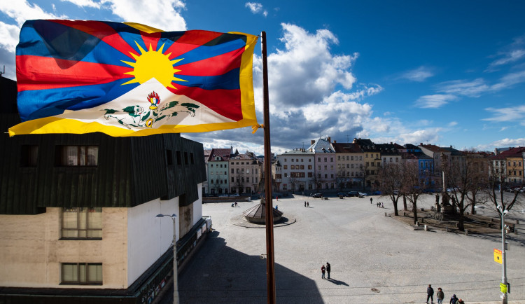 Vyvěšení tibetské vlajky