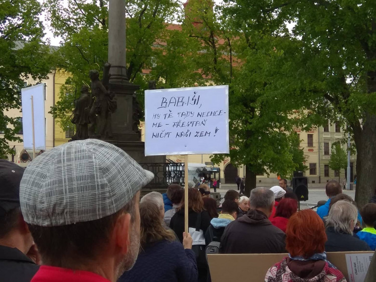 Demonstrace na jihlavském Masarykově náměstí - nezávislost justice