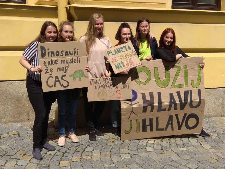 Jihlavští studenti demonstrují za lepší ochranu klimatu