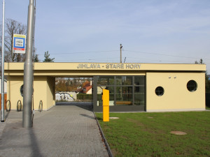 Jihlava má nový dopravní terminál Na Dolech