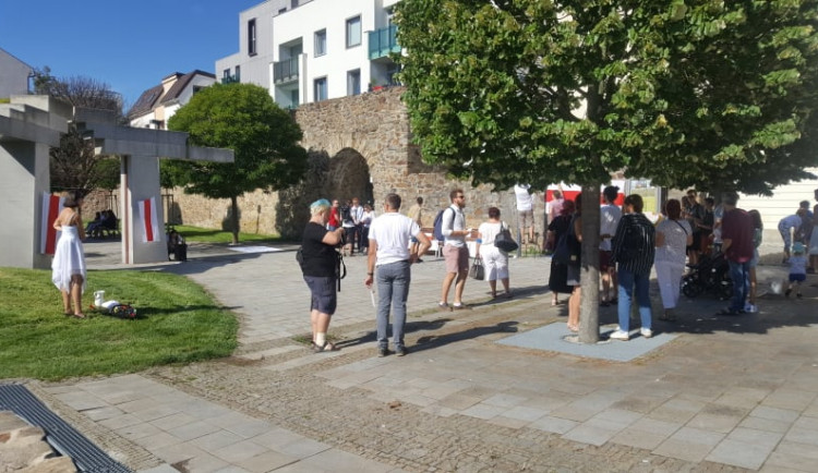Lidé v Jihlavě vyjádřili podporu demonstrantů v Bělorusku