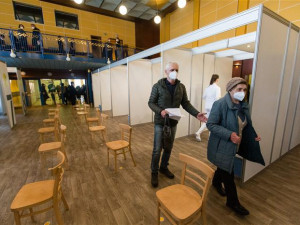 První očkovací centrum na Vysočině, Pelhřimov, KD Máj