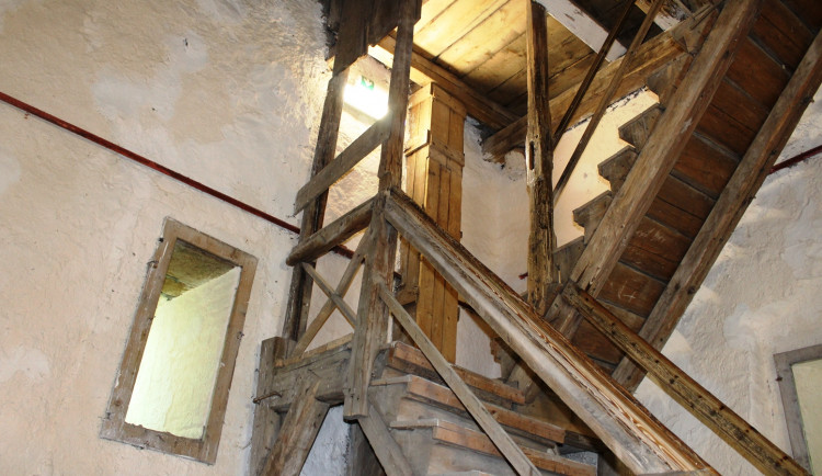 Věž a ochoz kostela sv. Jakuba v Jihlavě opět vítá návštěvníky