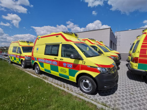 Krajští záchranáři mají osm nových sanitek
