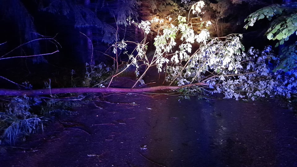 Noční bouřka na Vysočině a odklízení následků, 30.6.2021