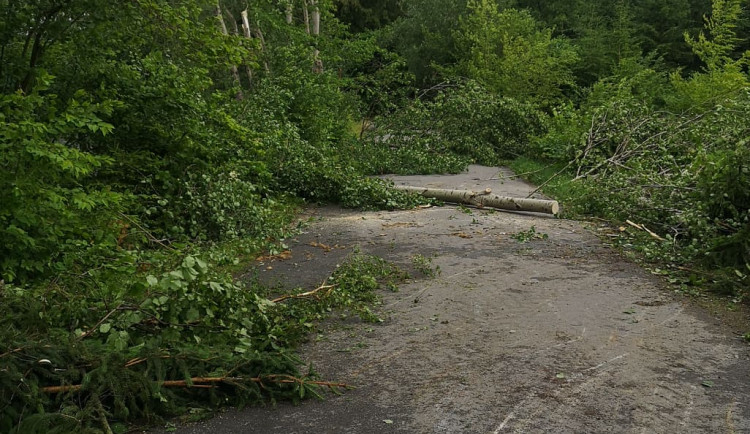 Noční bouřka na Vysočině a odklízení následků, 30.6.2021