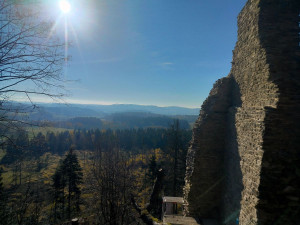 Zřícenina hradu Štamberk a kamenné moře