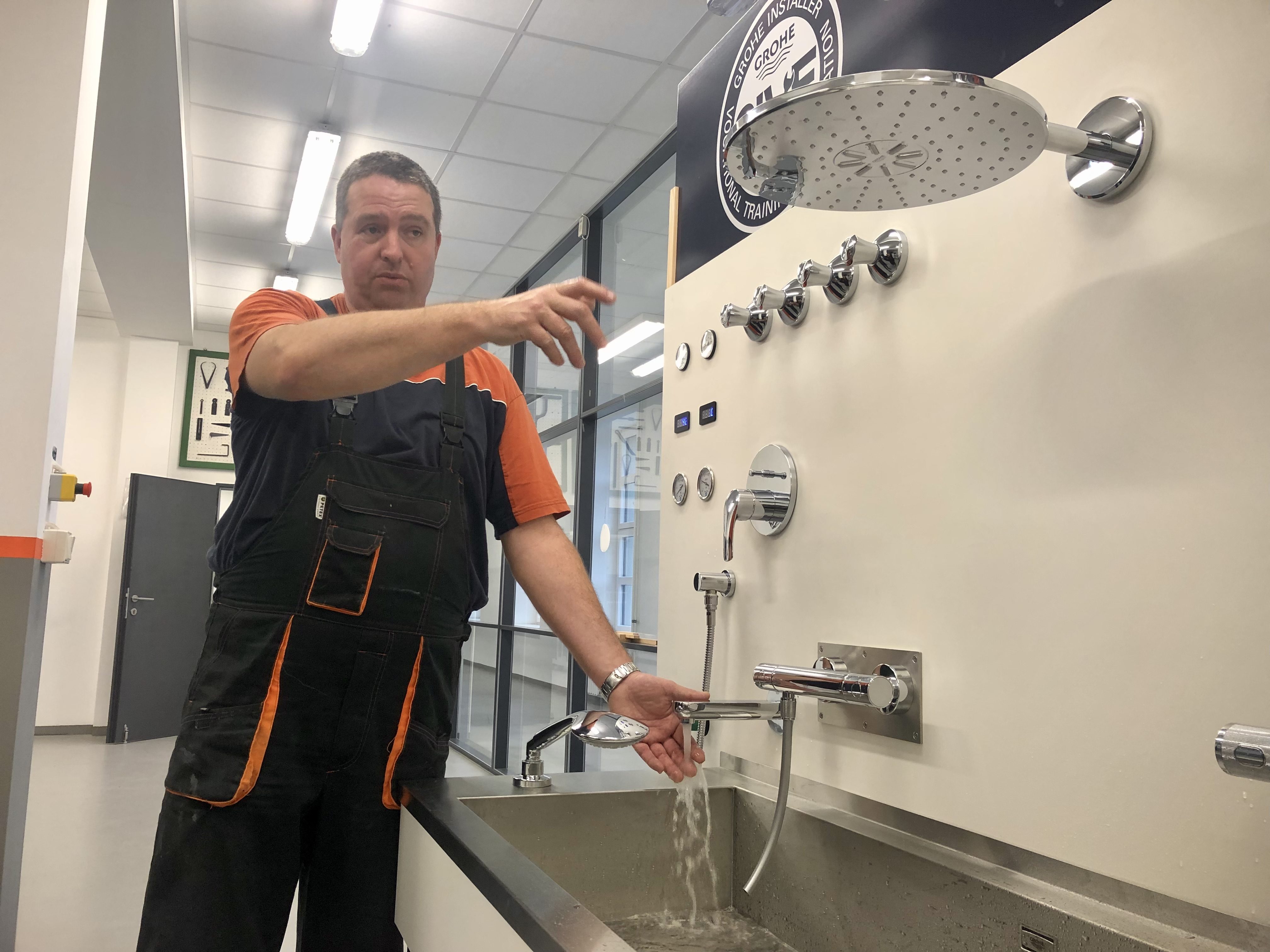 Nová učebna pro instalatéry na jihlavské stavební škole