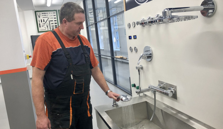 Nová učebna pro instalatéry na jihlavské stavební škole