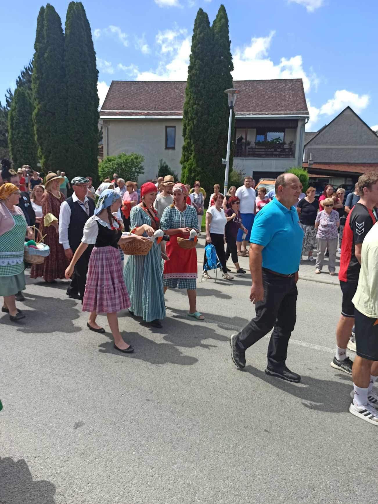 Oslavy 800 let od založení Dolní Cerekve