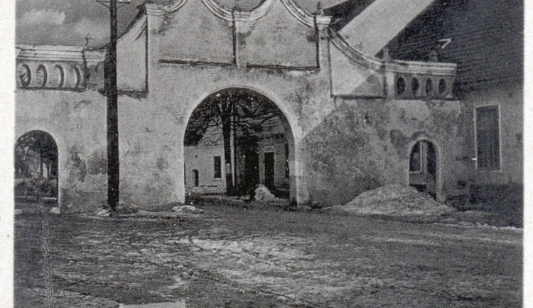 Historie a současnost Solné brány v Dolní Cerekvi