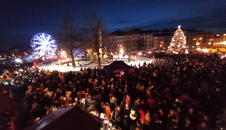 Slavnostní rozsvícení vánočního stromu v Jihlavě