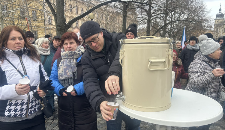 Demonstrace Stojíme za prezidentem v Jihlavě