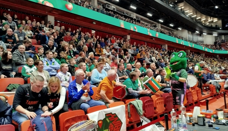 Basketbalový zápas ZVVZ USK Praha - Žabiny Brno