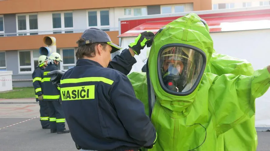 Ebola-061