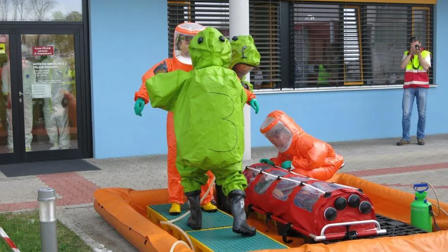 Ebola-074