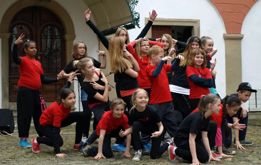 ruzovy5