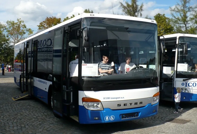 icom nove autobusy