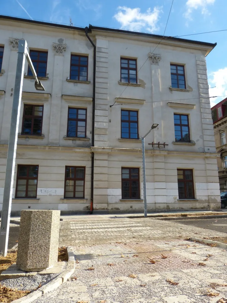 Srázná ulice opět otevřena