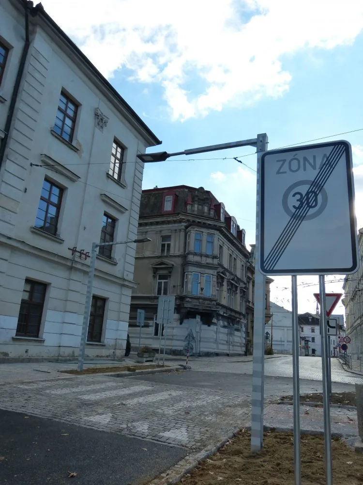 Srázná ulice opět otevřena