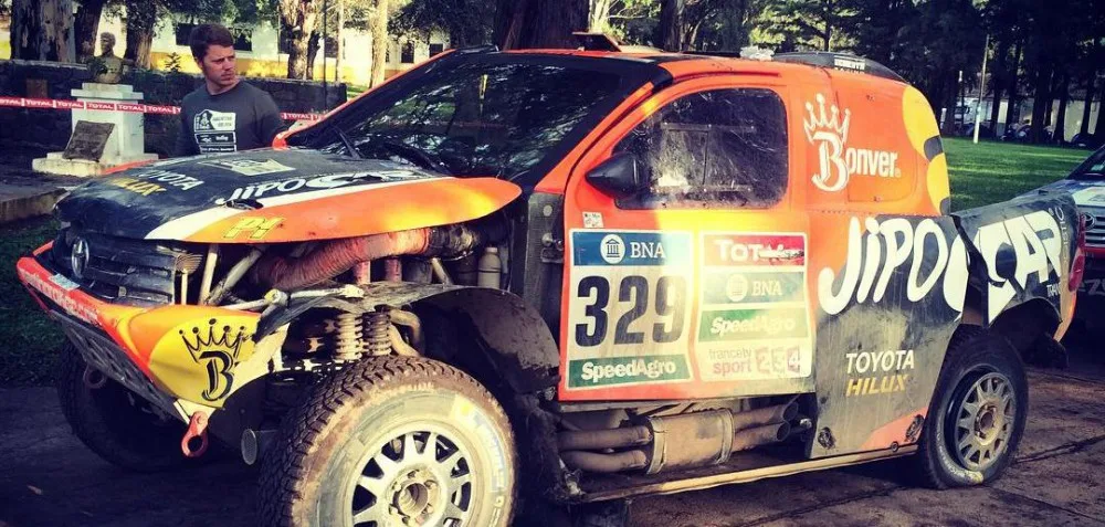 Prokopova rozbitá Toyota před dnešním startem na Rallye Dakar